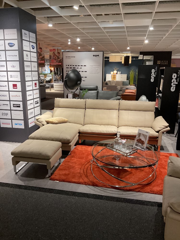 Elementgruppe inkl. Hocker und Sessel