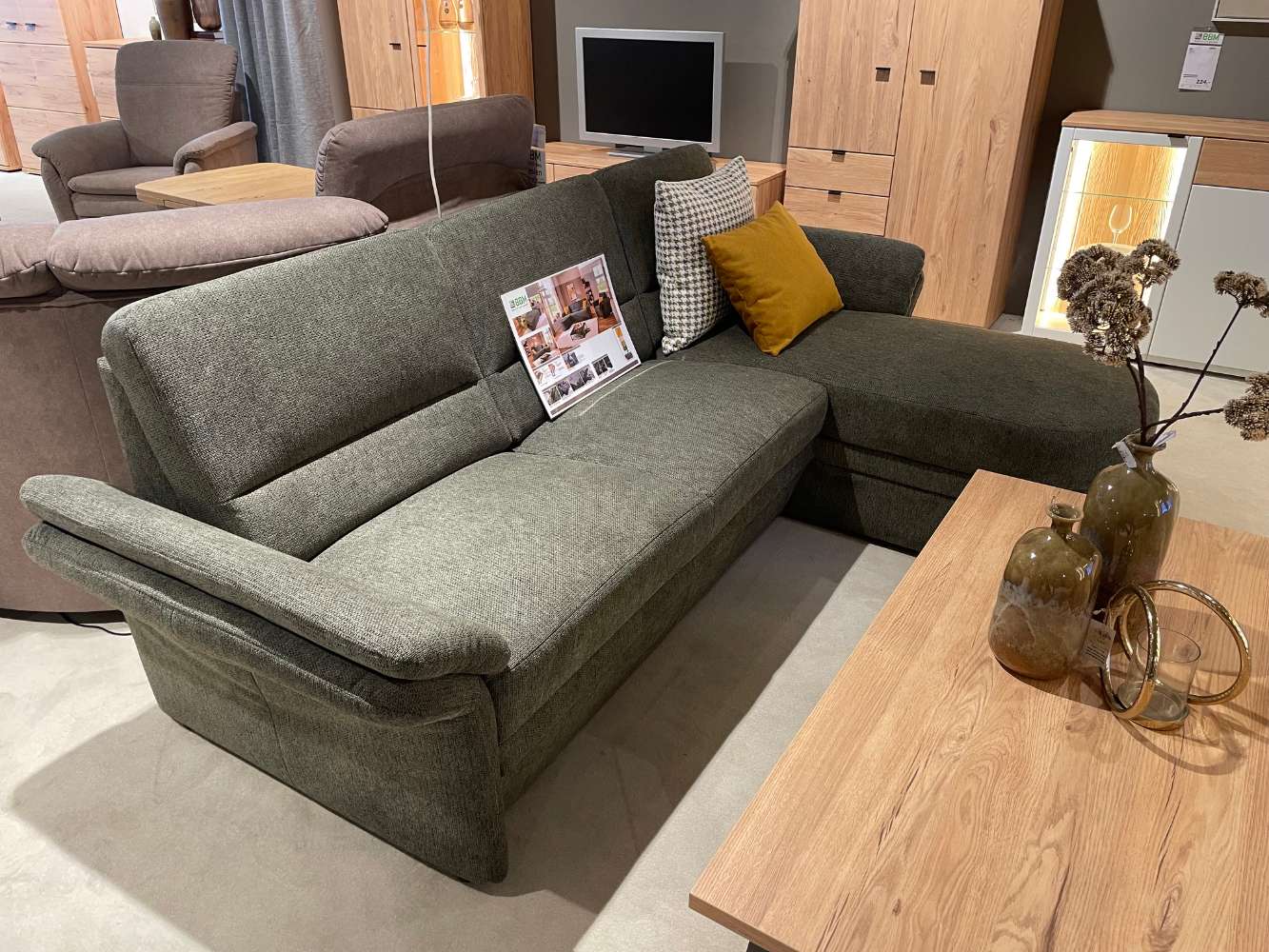 Garnitur inklusive Funktionen mit Sessel