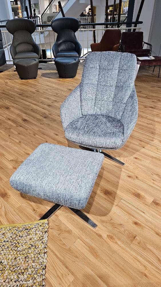 Einzelsessel mit Hocker MR 396 von MUSTERRING