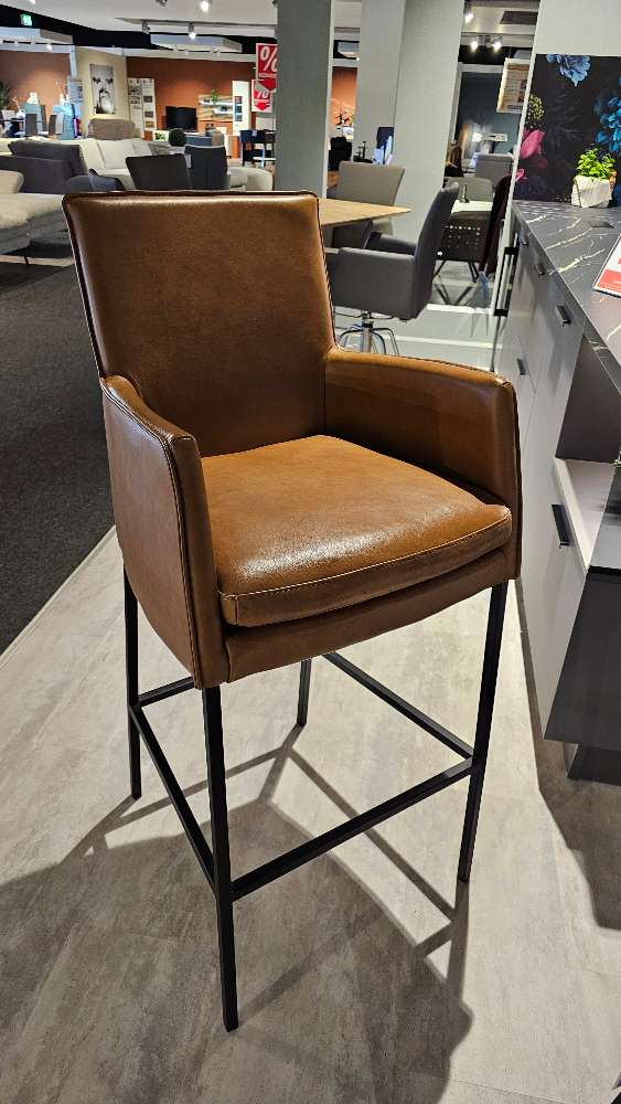 2x Bar-/Tresenstuhl mit Armlehnen Helana von MUSTERRING