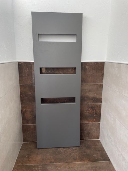 ⭐️ SONDERPOSTEN ⭐️ – Badheizkörper, anthrazit