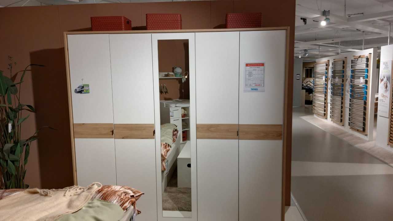 Kleiderschrank, weiß/ Dekor Eiche, Breite 225 cm