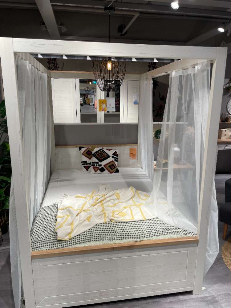 Möbel, Himmelbett York