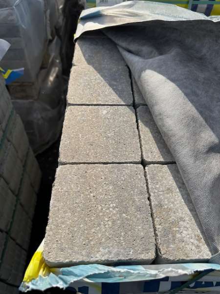 Germania antik Aqua 14x14x8 cm muschelkalk nuanciert (2.Wahl)