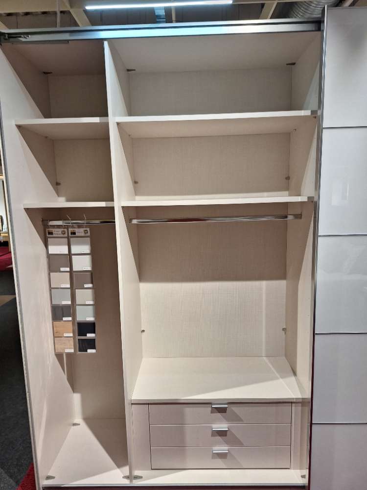 XXXLutz,Möbel,Schwebetürenschrank