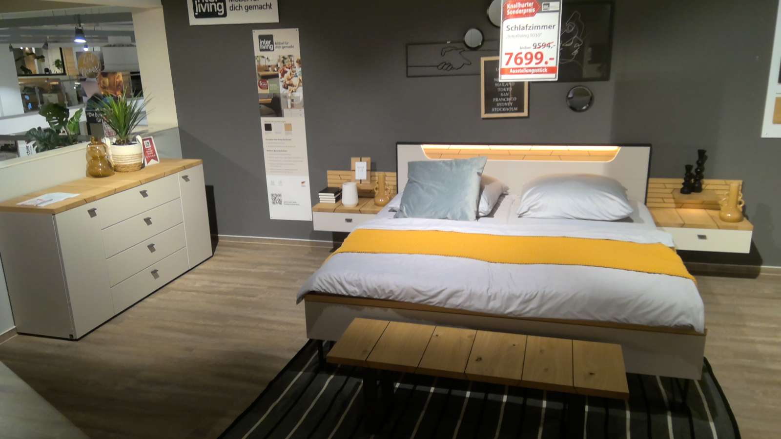 Interliving Schlafzimmer 1030 mit Bettbank & Beleuchtung