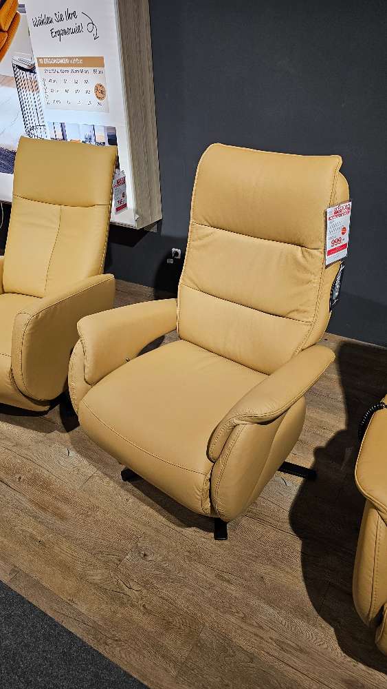 Drehsessel mit manueller Verstellung