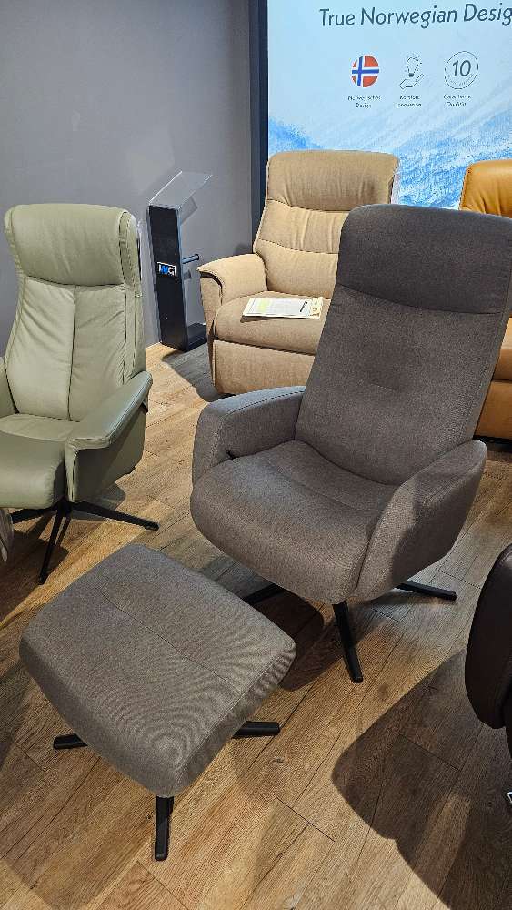 Relaxsessel mit Hocker Space von STRESSLESS IMG
