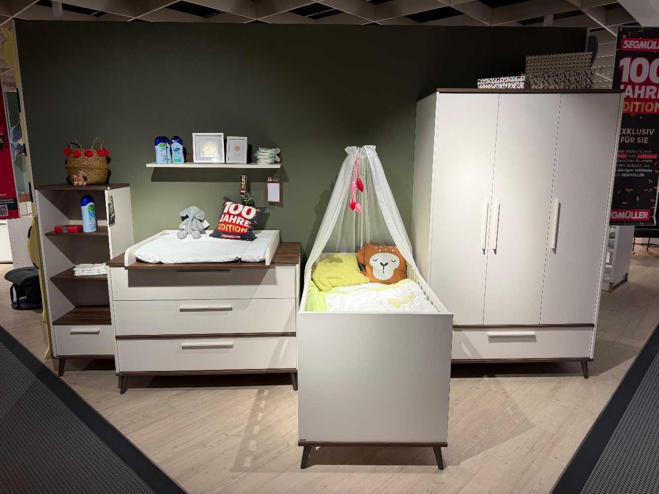 Ausstellungsstück Babyzimmer „Edwin“ | Möbel SEGMÜLLER