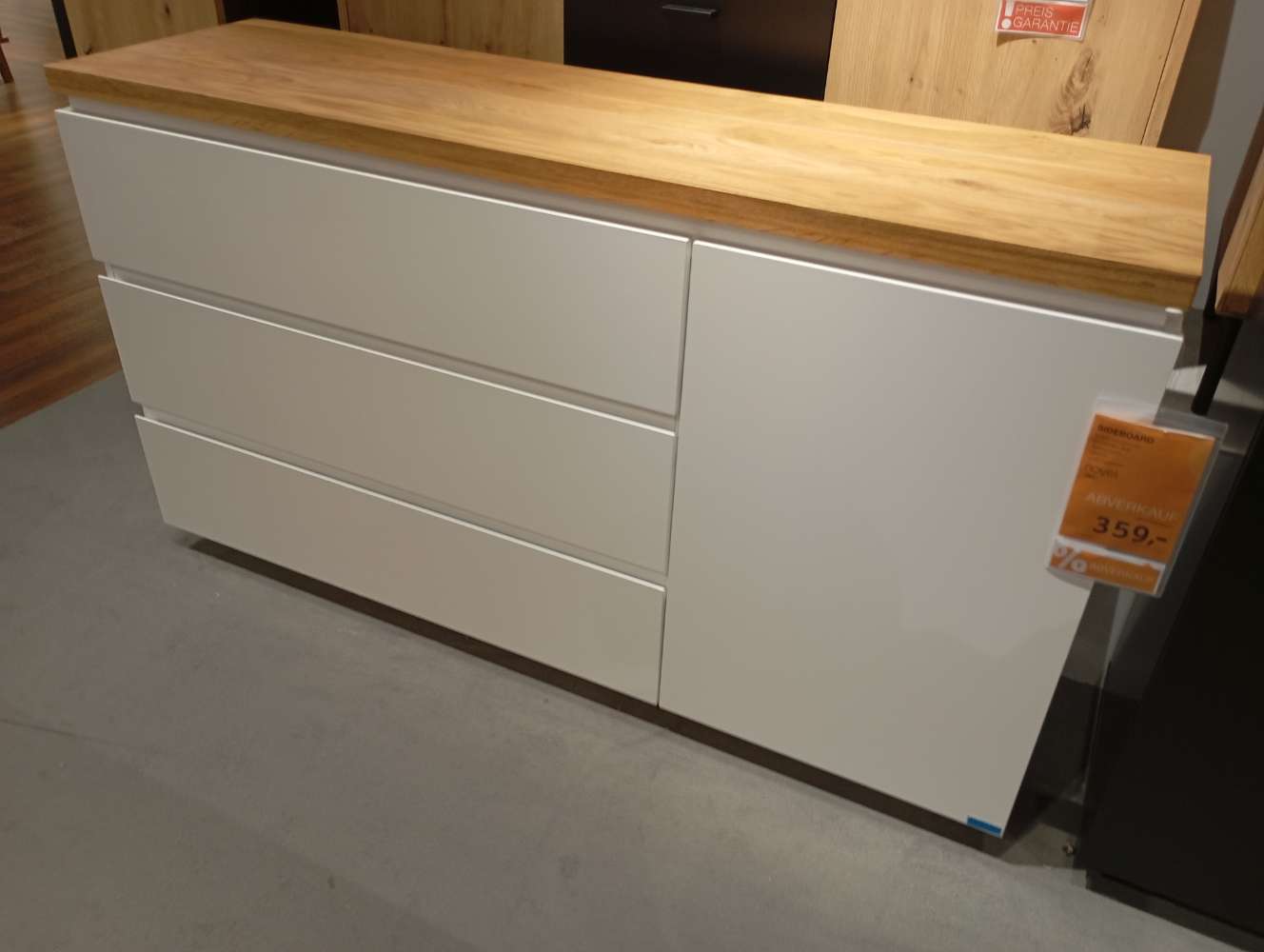 NOVEL SIDEBOARD DALTON