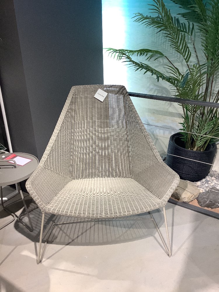 Highback Sessel mit Kufen