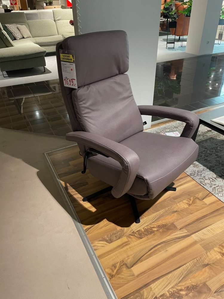 Relaxsessel mit motorischer Relax-Funktion