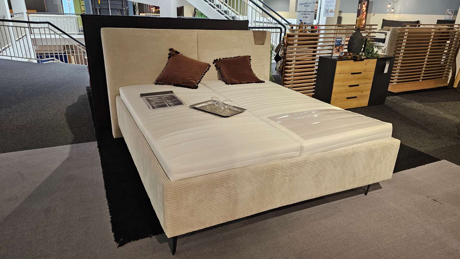 Polsterbett von MEISE