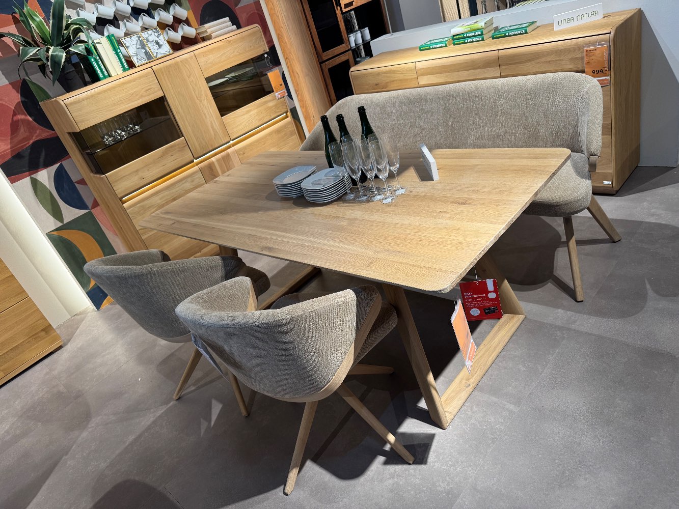 XXXLUTZ LUDWIGSBURG, ESSGRUPPE LISSONI, LINEA NATURA, EICHE