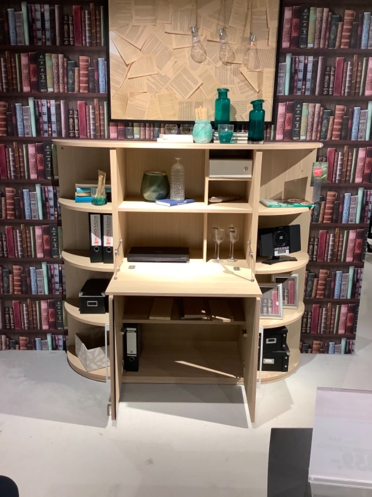 Laptopbox mit Seiteneckregale