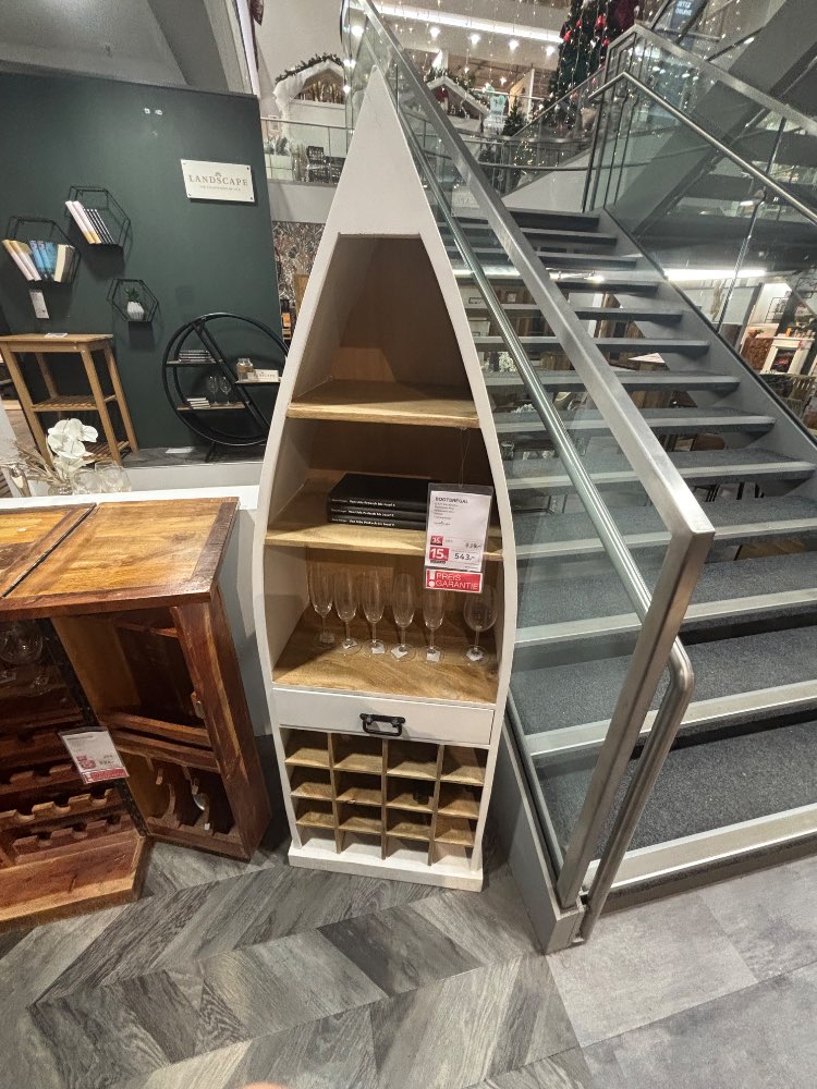 Regal SKIFF XXXLutz Heilbronn