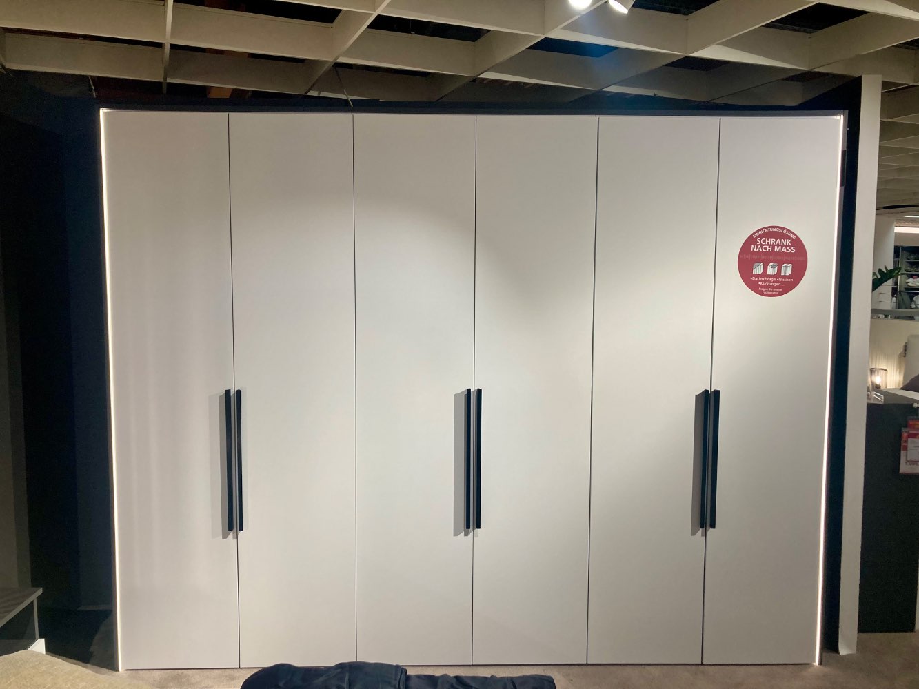 Drehtürenschrank „Cozy“ ca. 302 cm Breit inkl. Innenleben