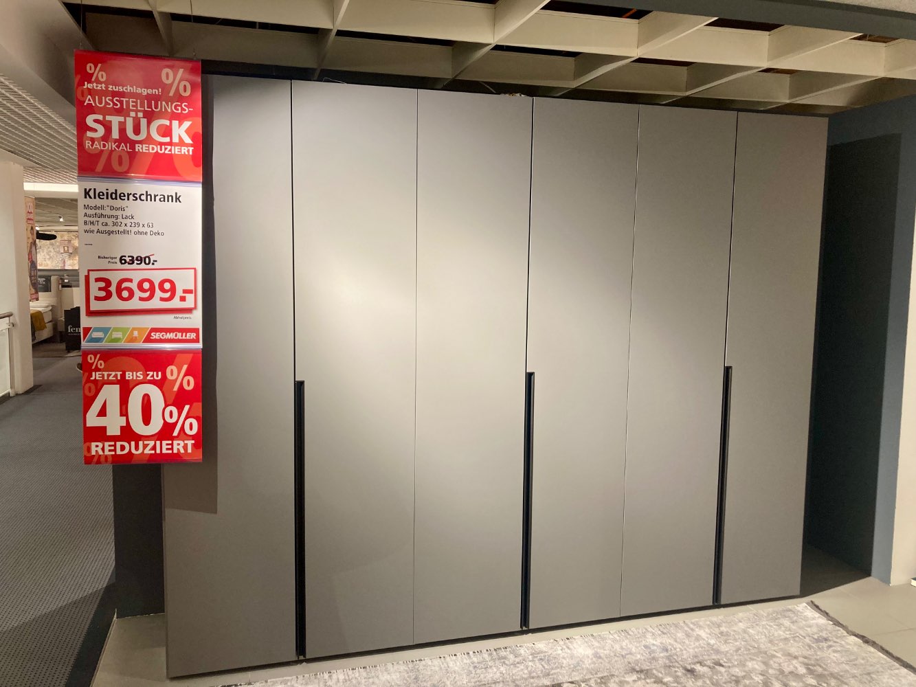 Drehtürenschrank „Doris“ ca. 305 cm breit