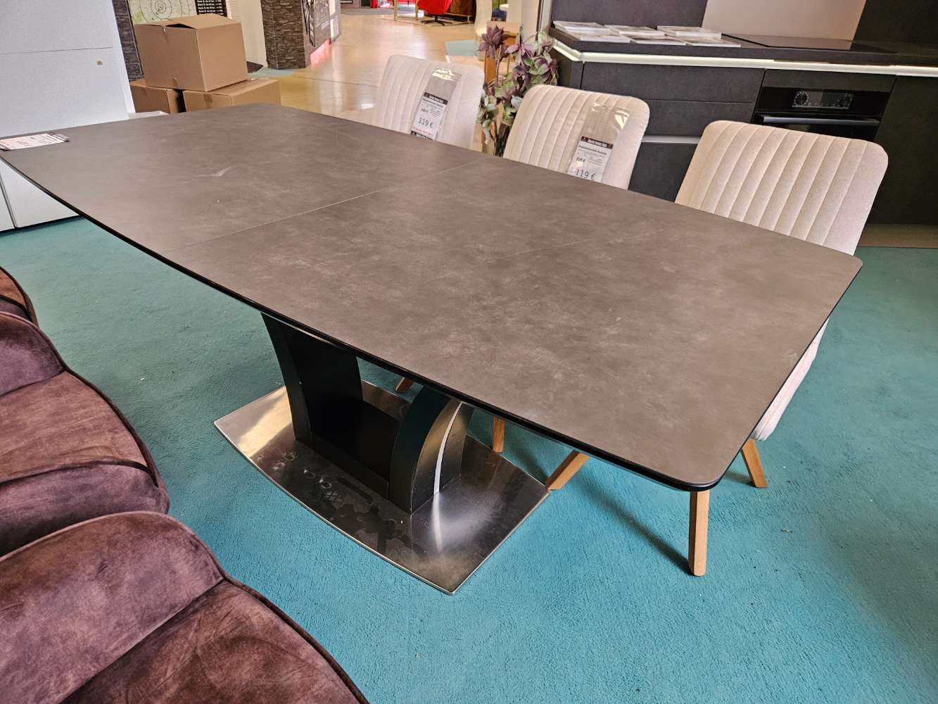 Esstisch Dyke statt 999€