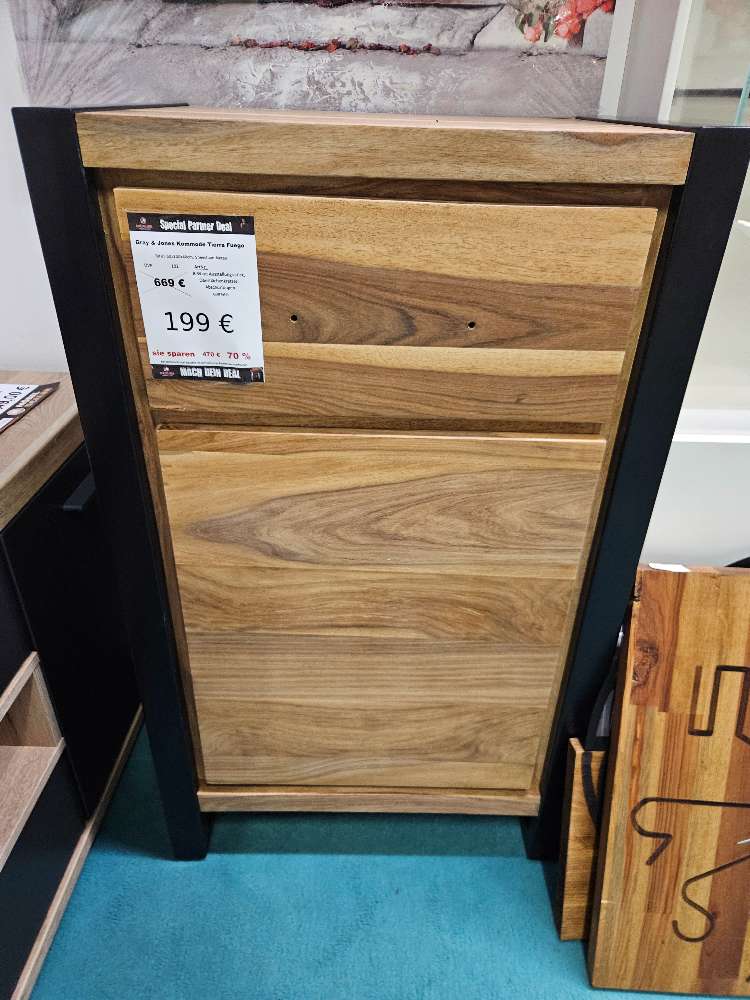 Gray&Jones Kommode Tierra Fuego Sheesham Metall statt 669€