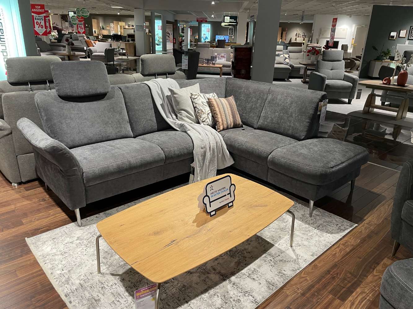 Garnitur mit Vorziehbank und Anstellhocker