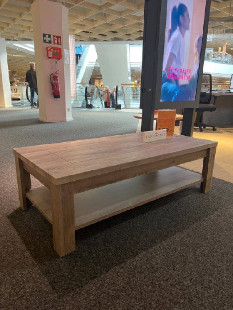 COUCHTISCH EICHEFARBEN MIT ABLAGE