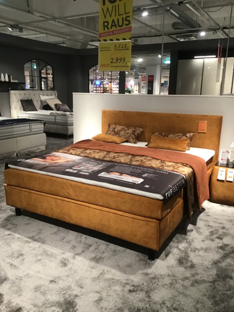 Boxspringbett Ruf 180×200 H2/H3 inkl Nachtkästchen