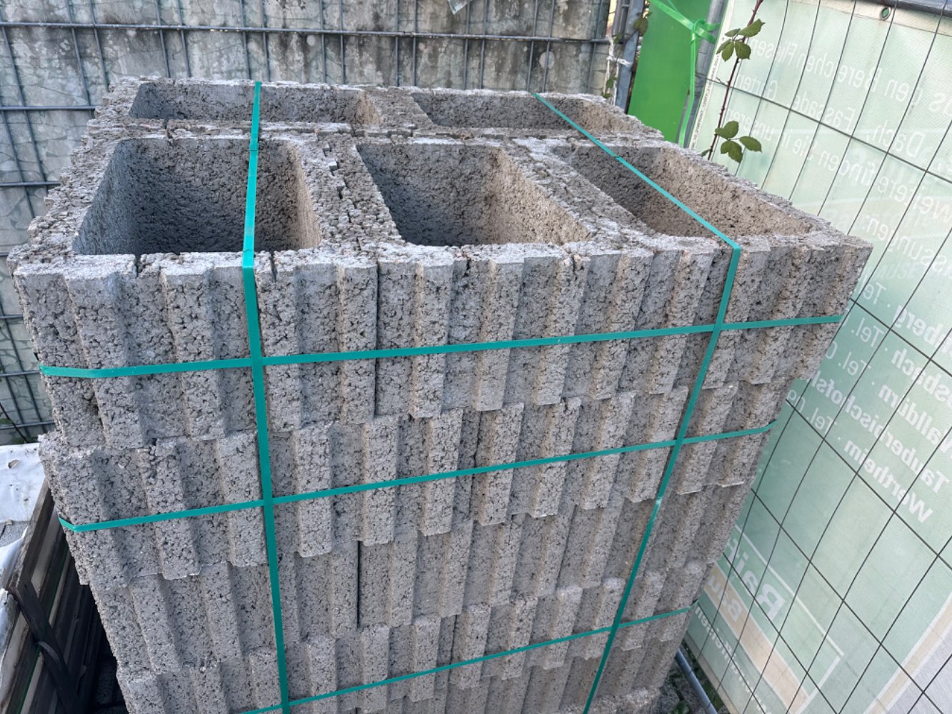 Pflanzstein Rasterflor grau 60x40x25