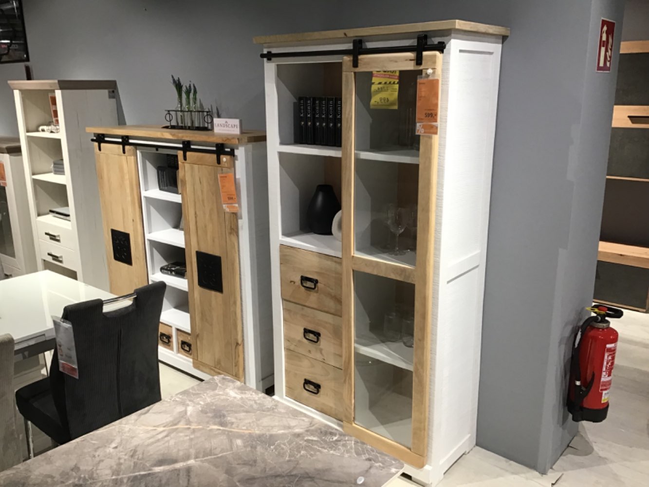 XXXLutz Ausstellungsstück Möbel Vitrine Dock3 Mango massiv weiß