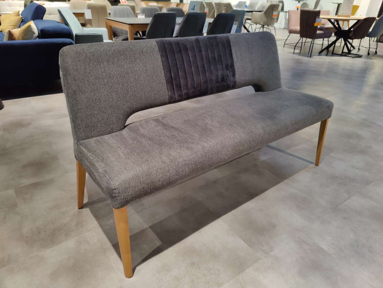 Sitzbank – 160 cm –  Polsterbank – Anthrazit – Füße Eiche – Retro