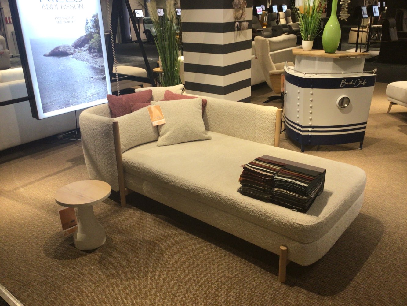 Möbel Recamiere Schlafsofa Majka Stoff beige XXXLutz Hirschaid