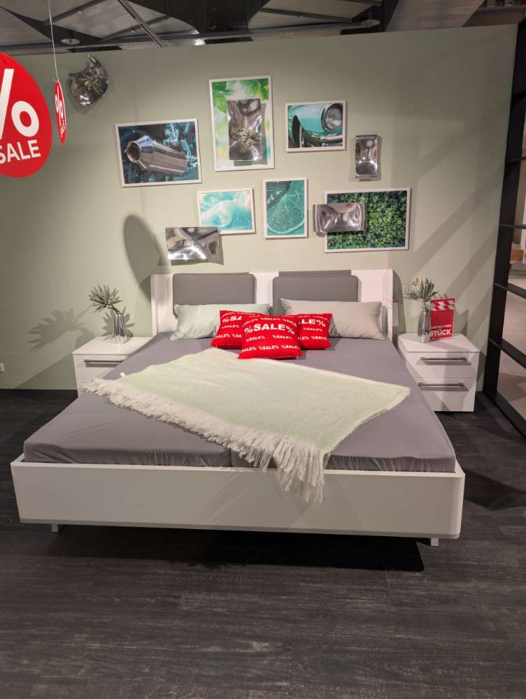 Bett inkl. 2 Nachtkonsolen von Nolte