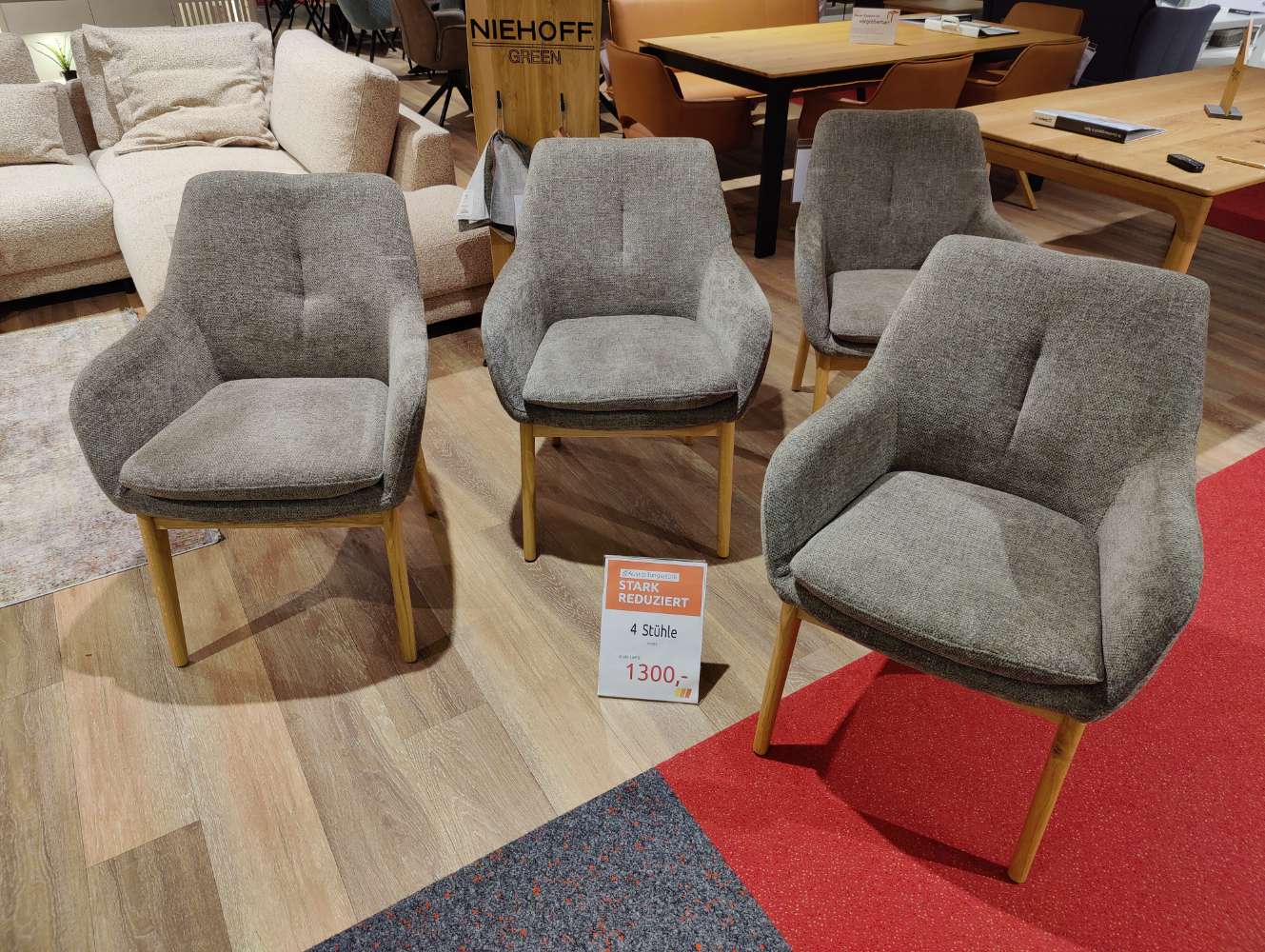 4 Komfort-Schalensessel – Niehoff GREEN – Eiche massiv – 4 Stühle