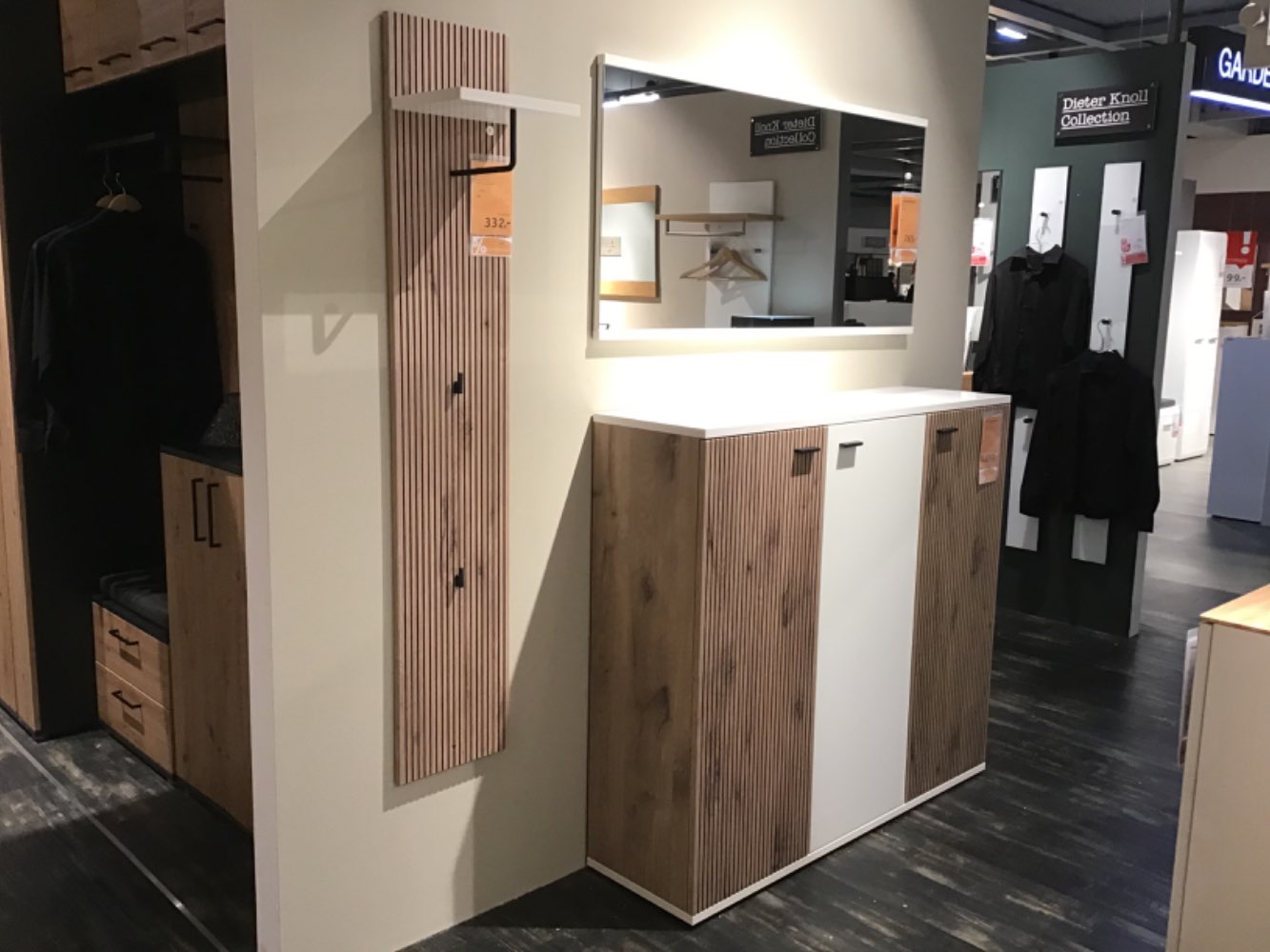 XXXLutz Ausstellungsstück Möbel Garderobe Menaro weiß Eiche