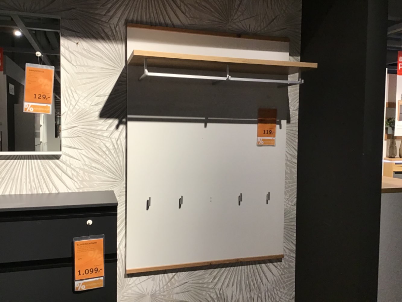 XXXLutz Ausstellungsstück Möbel Garderobenpaneel weiß Eiche