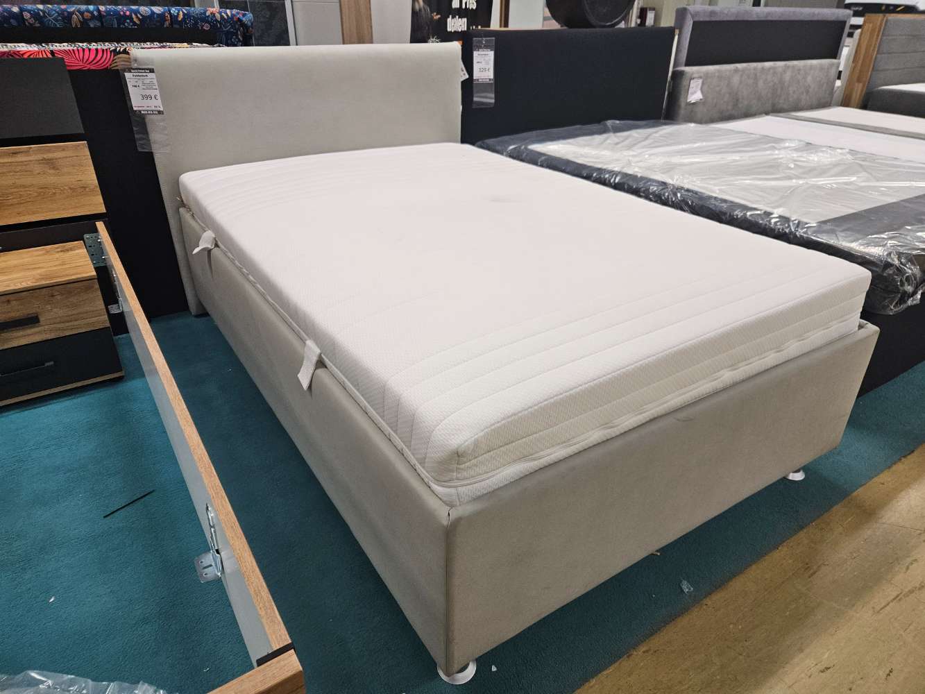 Polsterbett Mikrofaser Lederoptik grau statt 799€