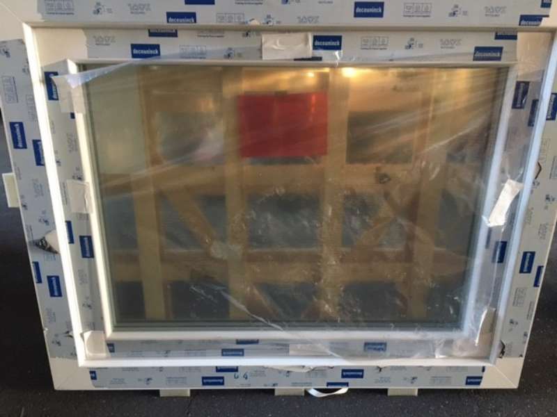 Nautilus pMax, Hochwasserschutzfenster, Kunststoff, weiß,