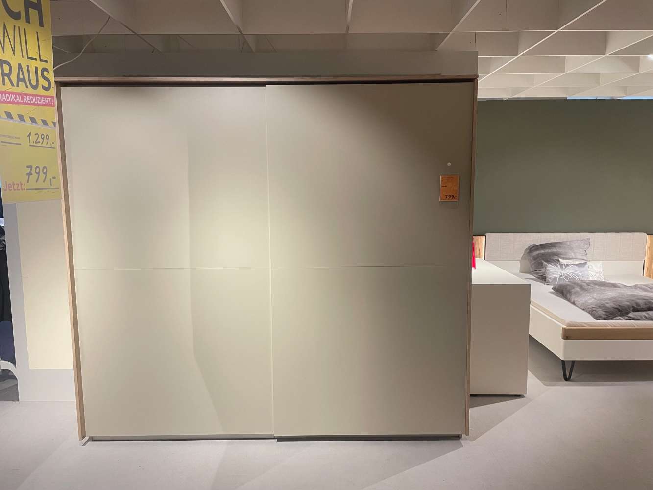 Schwebetürenschrank Finnian