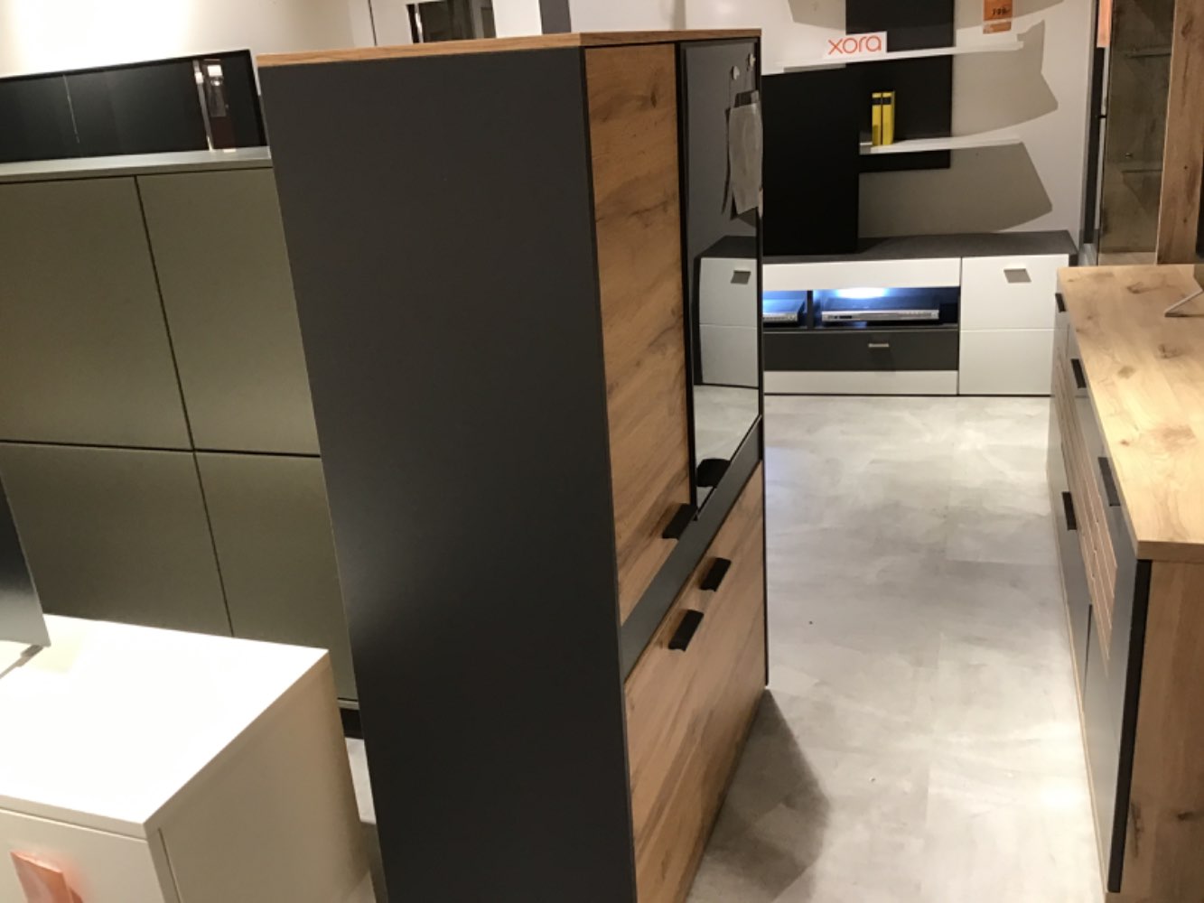 XXXLutz Wassertrüdingen Highboard