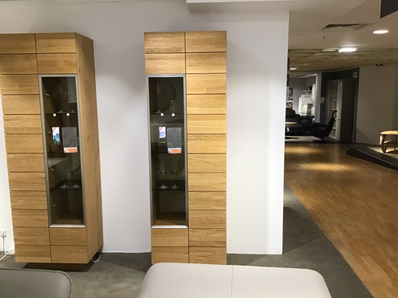 XXXLutz Wassertrüdingen Vitrine