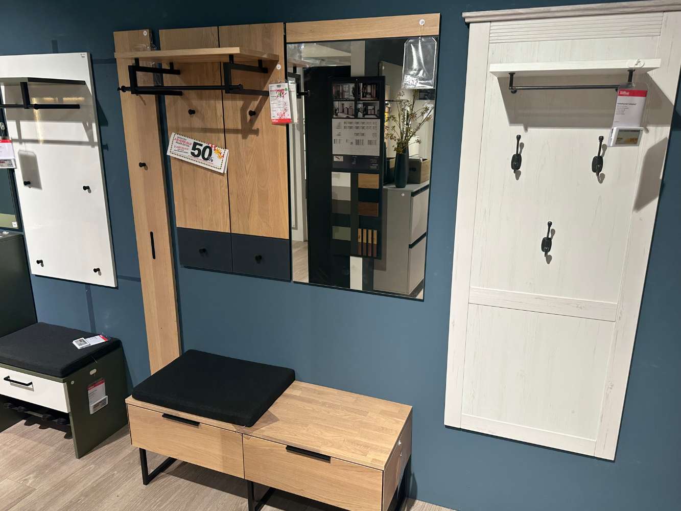 Garderoben-Bank Milano