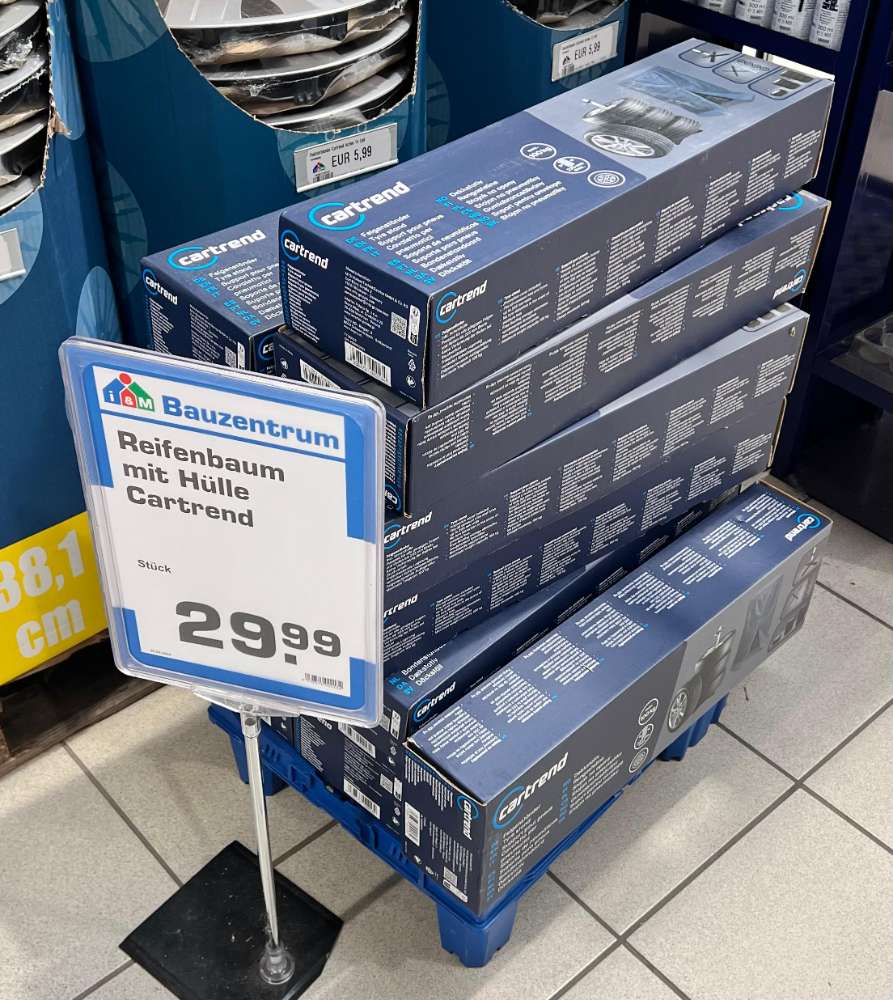 Reifenbaum mit Hülle Cartrend / Uetersen