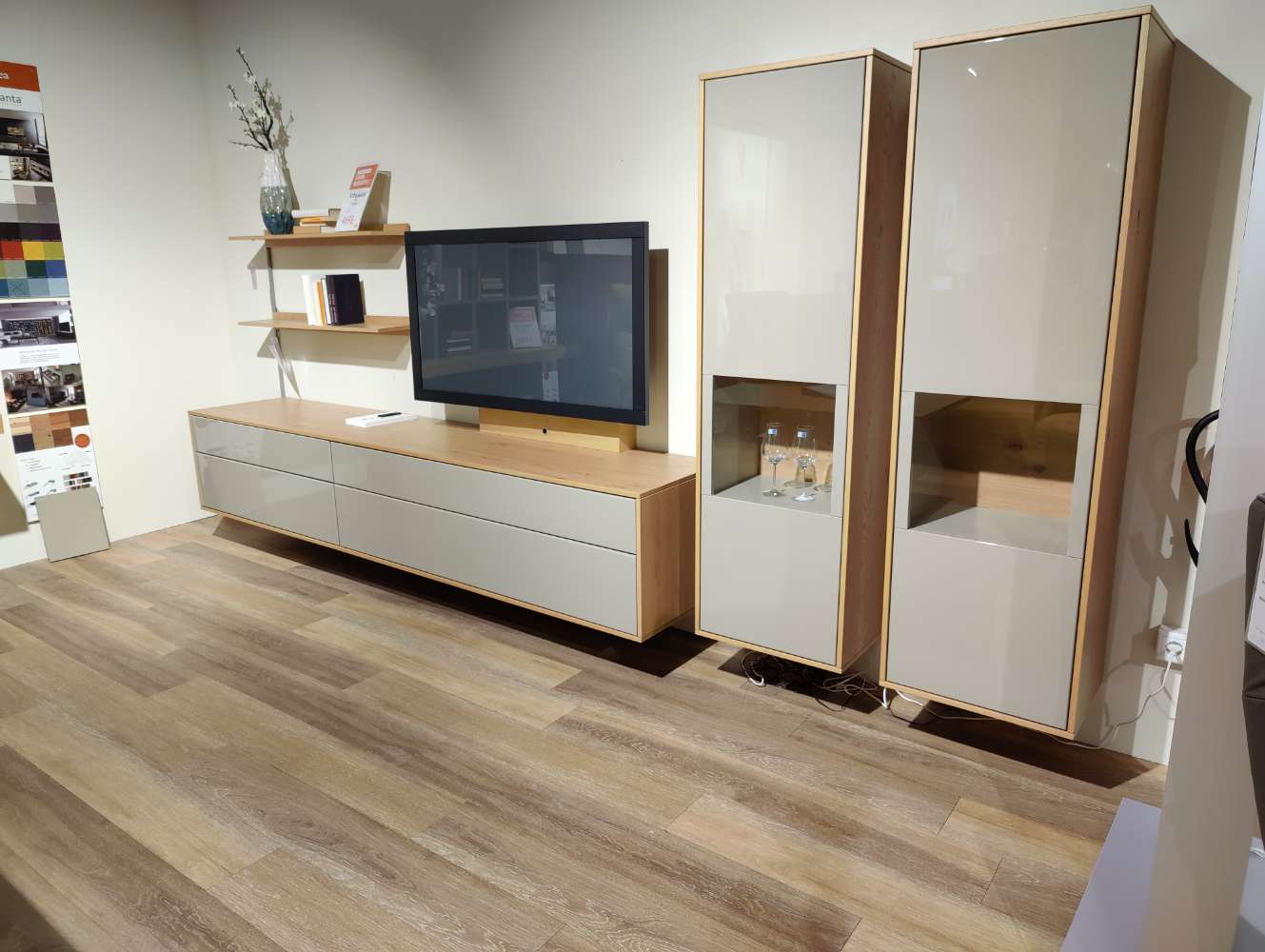 Wohnwand – VALEA – RMW – Varianta – inkl. Beleuchtung