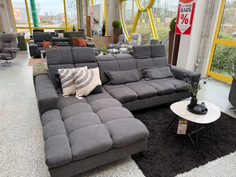 Garnitur mit Funktionen