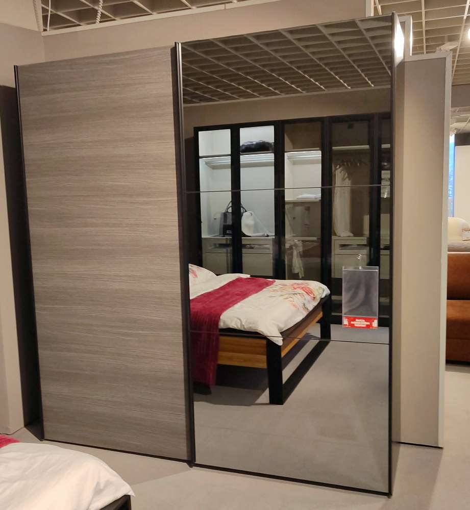 Schwebetürenschrank SLIDELINE