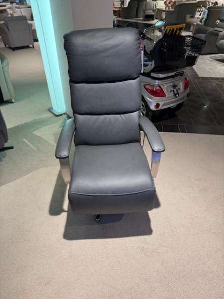 motorischer Relaxsessel mit Funktionen