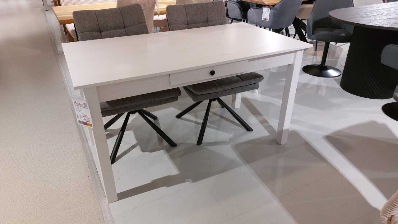 Esstisch, Kiefer massiv, weiß