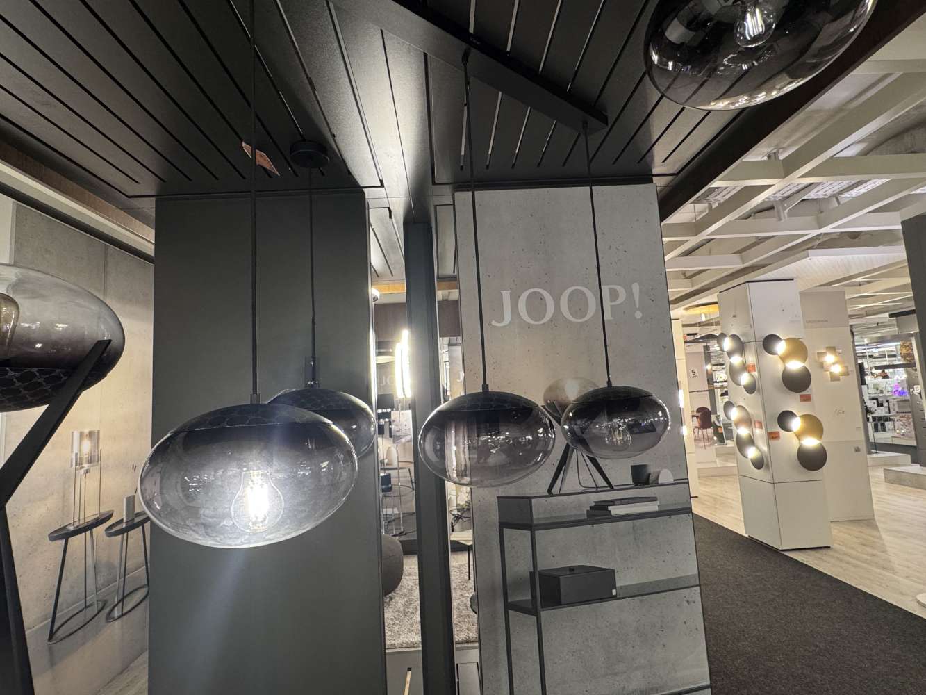 Joop, Hängeleuchte Curve Lights, Rauchglas, XXXLutz Karlsruhe