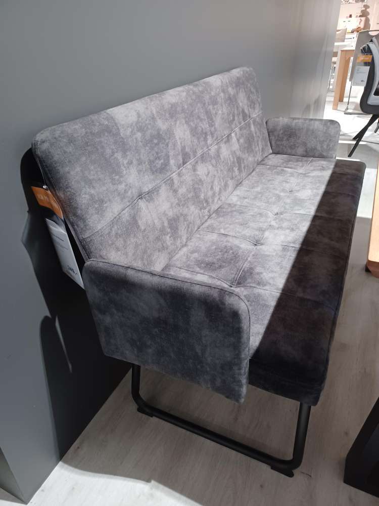 Einzelbank mit Rücken