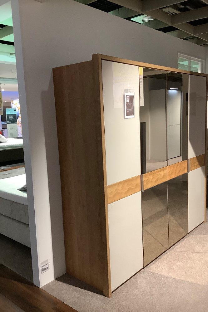 Mentano Kleiderschrank